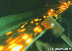 High-temperature conveyor belt